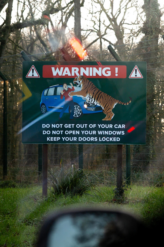 Sign warns about animal attacks at Longleat Safari Park